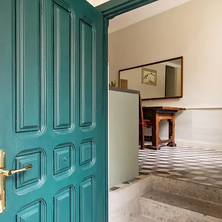 Trastevere Cozy Апартаменты *